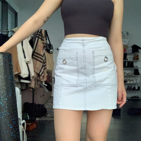 Vintage white mini skirt